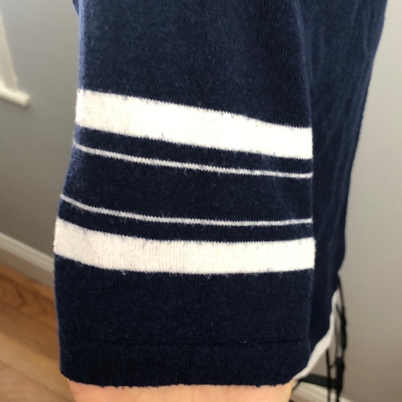 BRANDY MELVILLE TEEN SHIRT 💙 - Picture 4 of 4